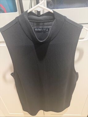 Abercrombie & Fitch Black Sleeveless Mock Neck Tank